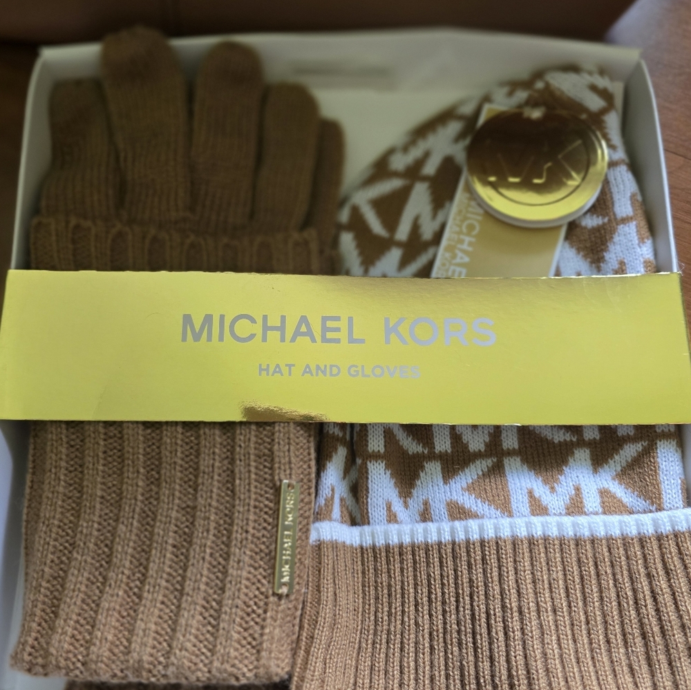 Michael Kors Tan Knit Hat and Gloves Set